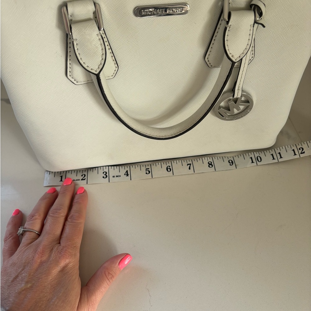 Michael Kors White Handbag - Picture 7 of 8
